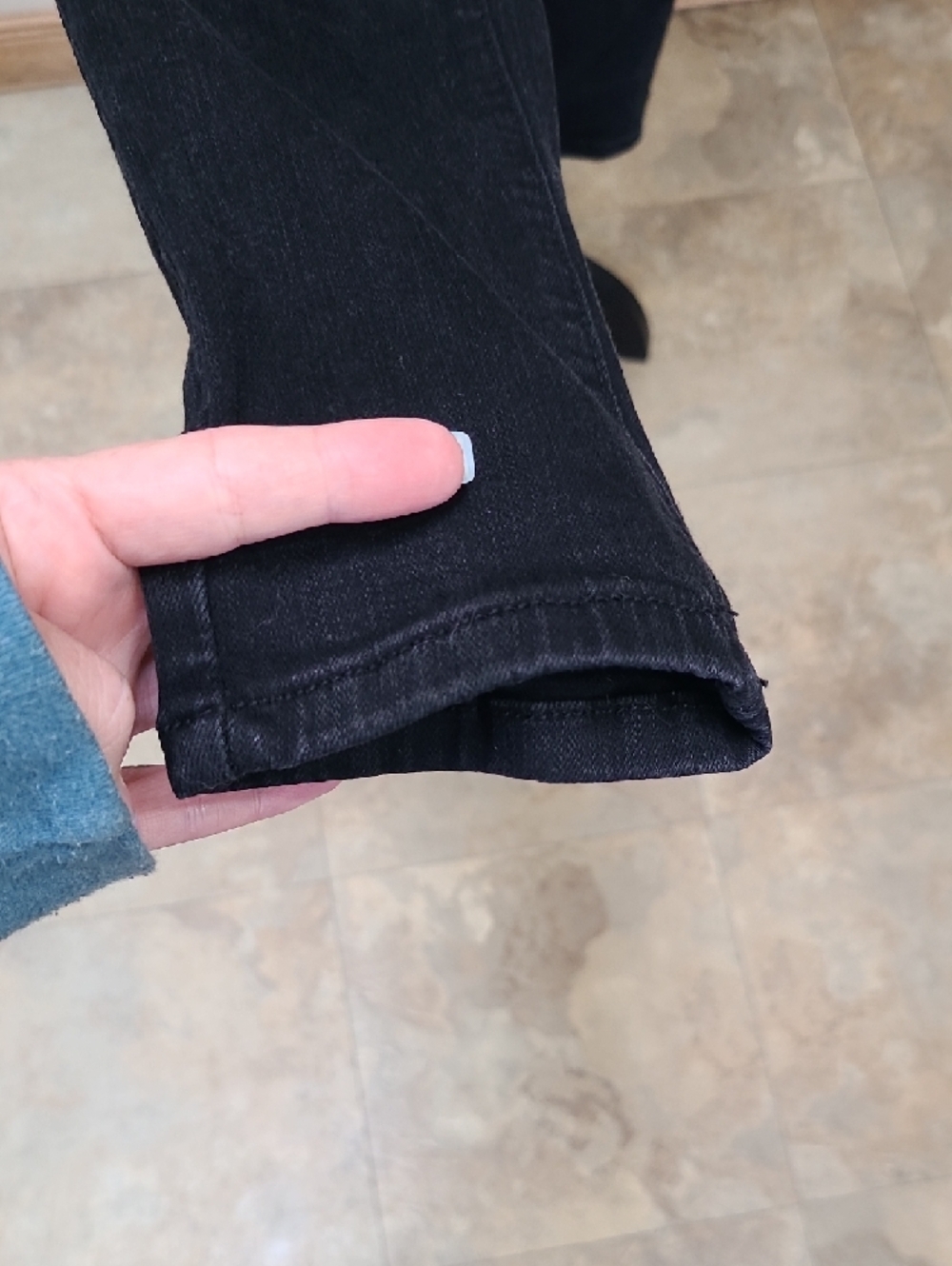 Judy Blue Jeans Black Skinny Jeans - Picture 2 of 7